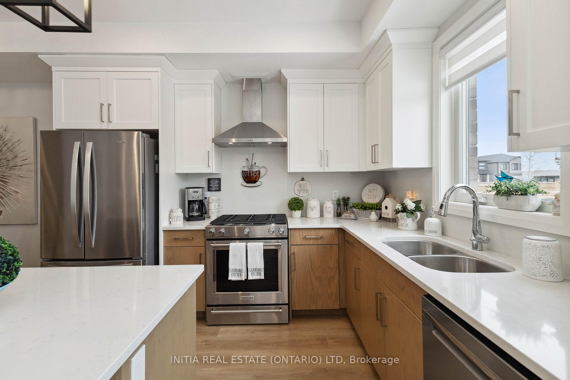 Photo 20 of Unit 110, 93 Stonefield Lane, Middlesex Centre, Ilderton — HOMEH