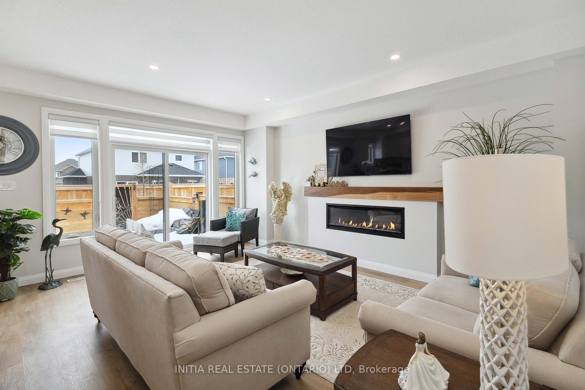 Photo 21 of Unit 110, 93 Stonefield Lane, Middlesex Centre, Ilderton — HOMEH
