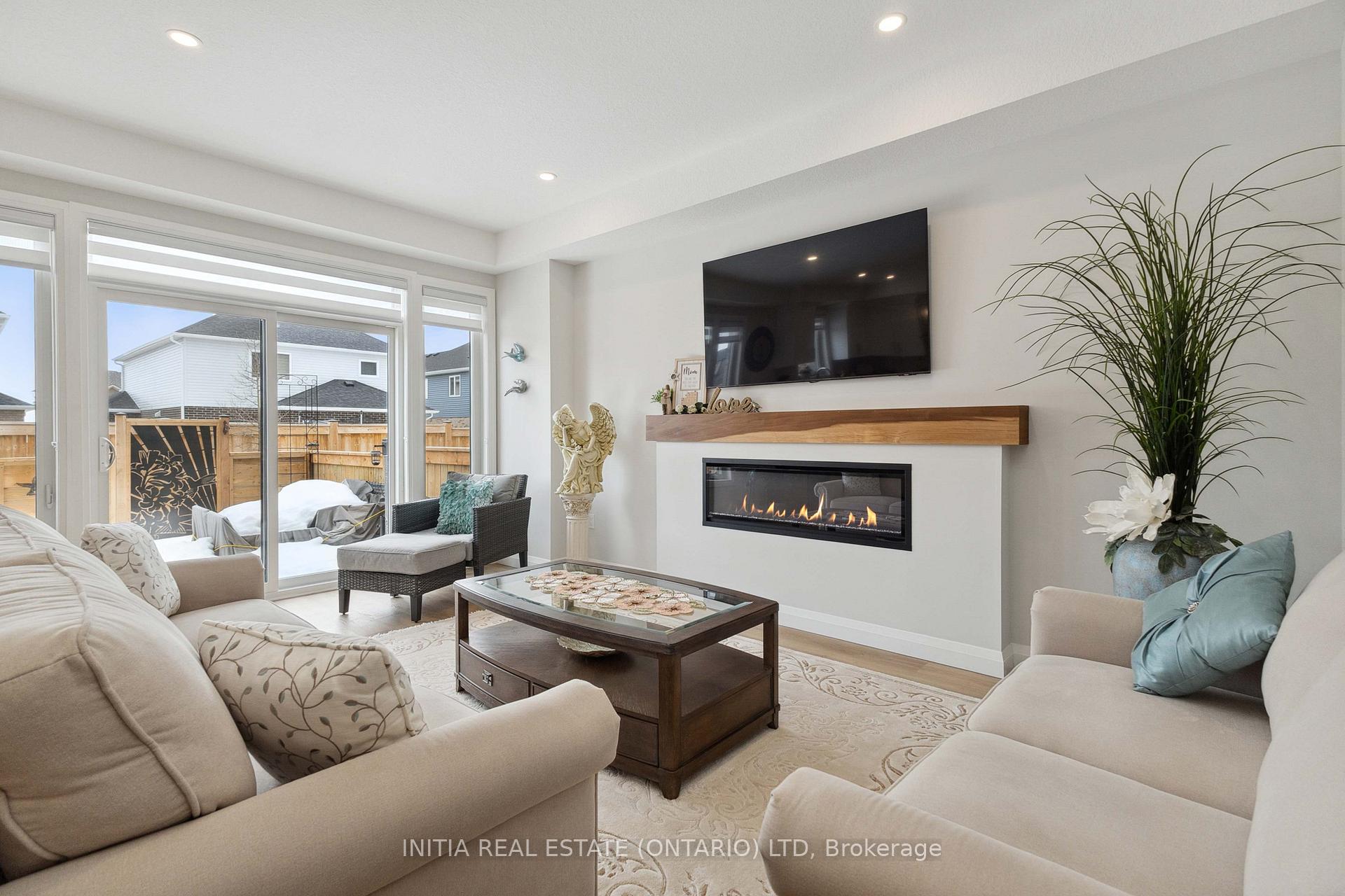 Photo 22 of Unit 110, 93 Stonefield Lane, Middlesex Centre, Ilderton — HOMEH