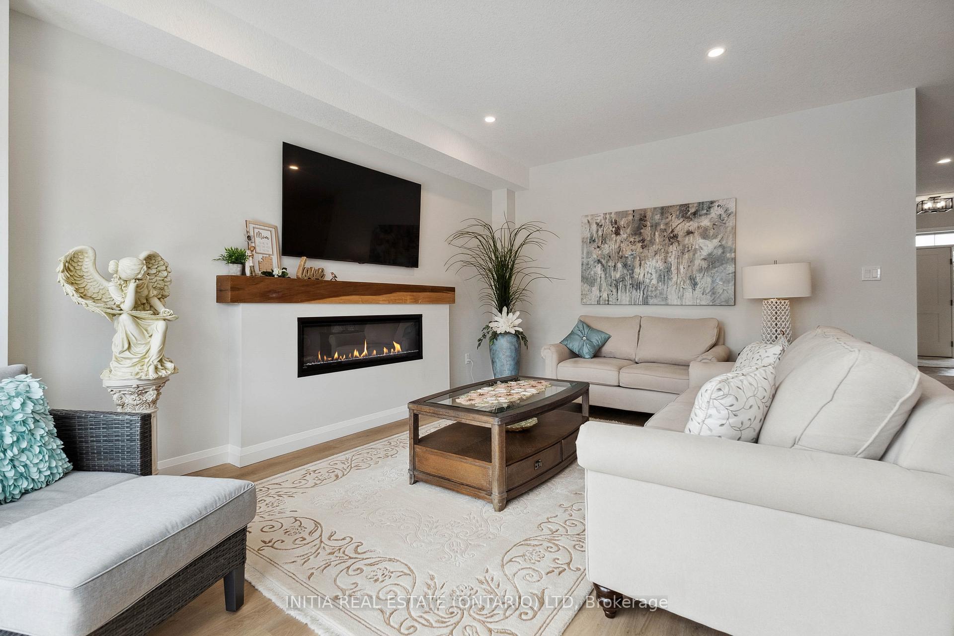 Photo 24 of Unit 110, 93 Stonefield Lane, Middlesex Centre, Ilderton — HOMEH