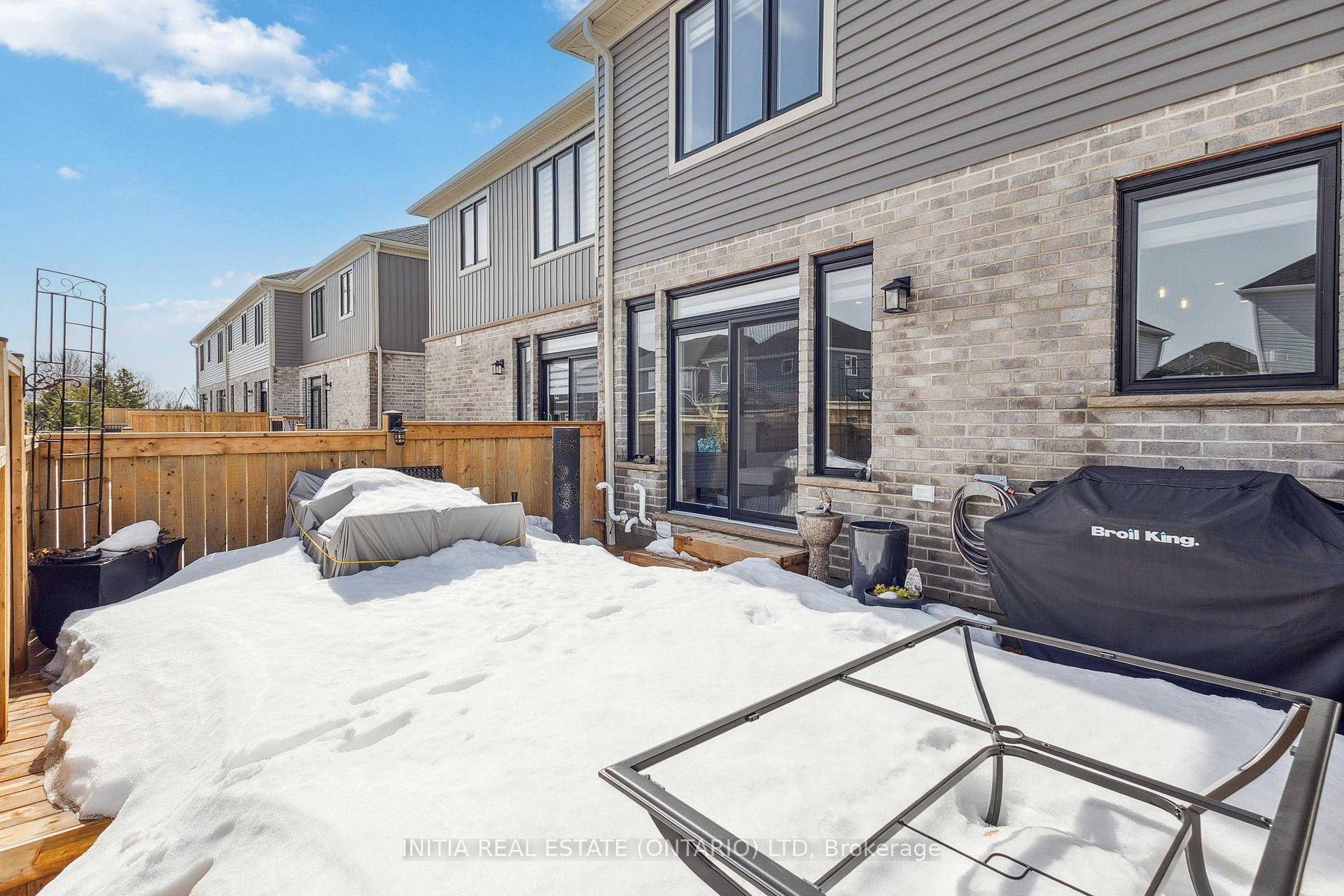 Photo 46 of Unit 110, 93 Stonefield Lane, Middlesex Centre, Ilderton — HOMEH