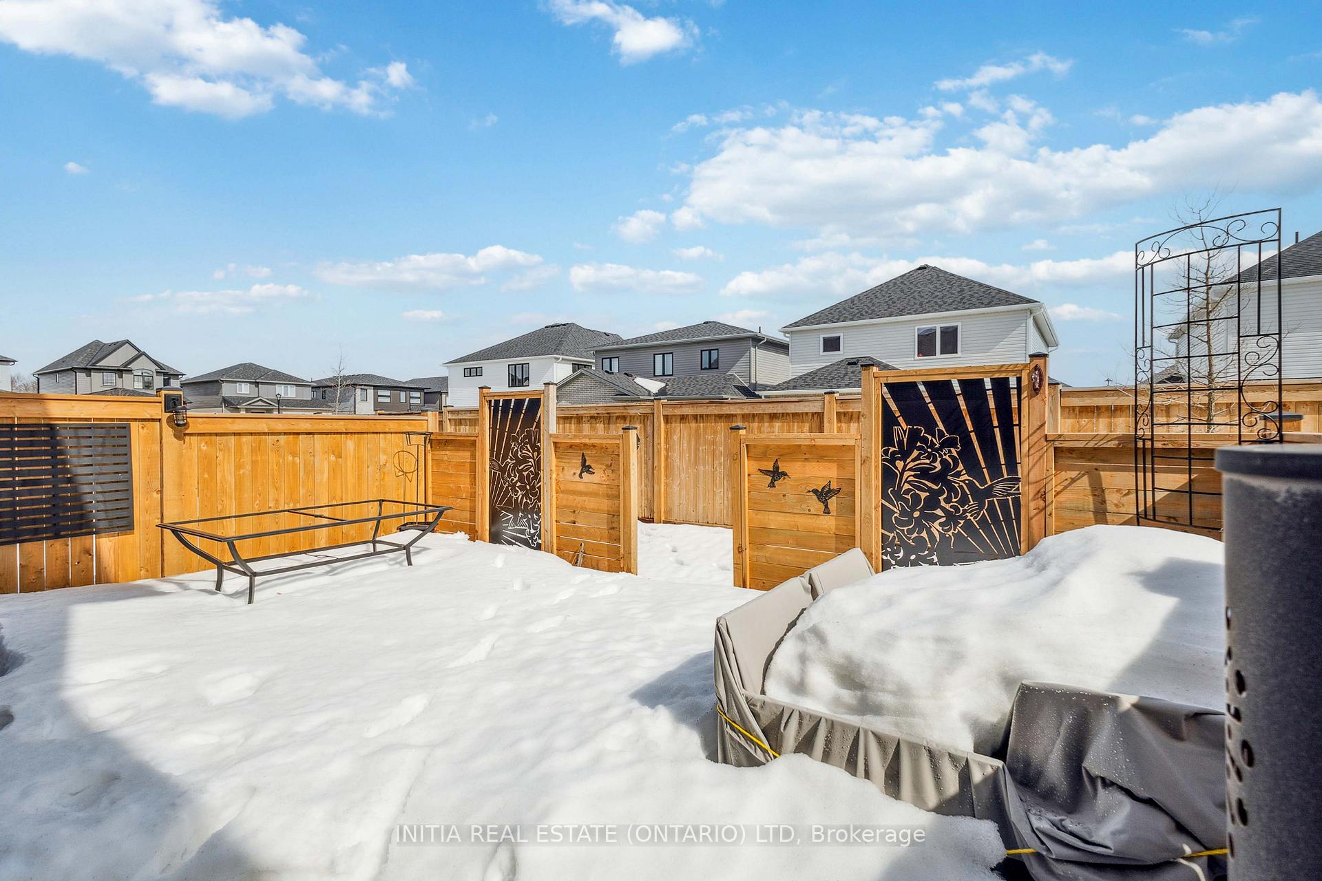 Photo 47 of Unit 110, 93 Stonefield Lane, Middlesex Centre, Ilderton — HOMEH