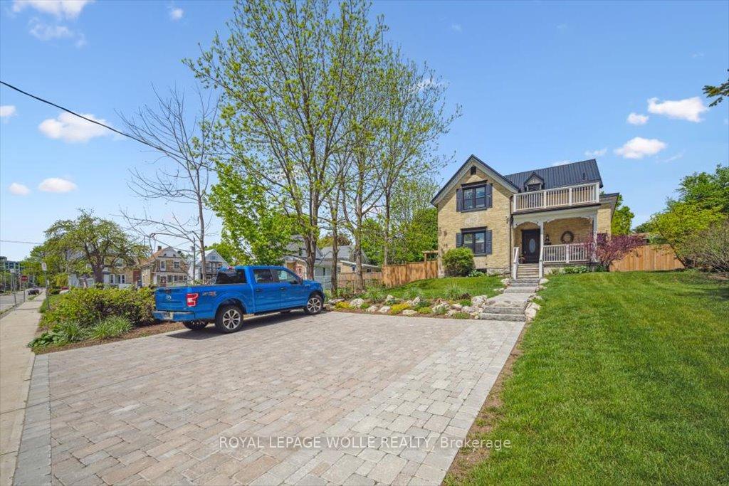 Photo 4 of 110 Wilhelm Street, Kitchener, Mount Hope Huron Park — HOMEH