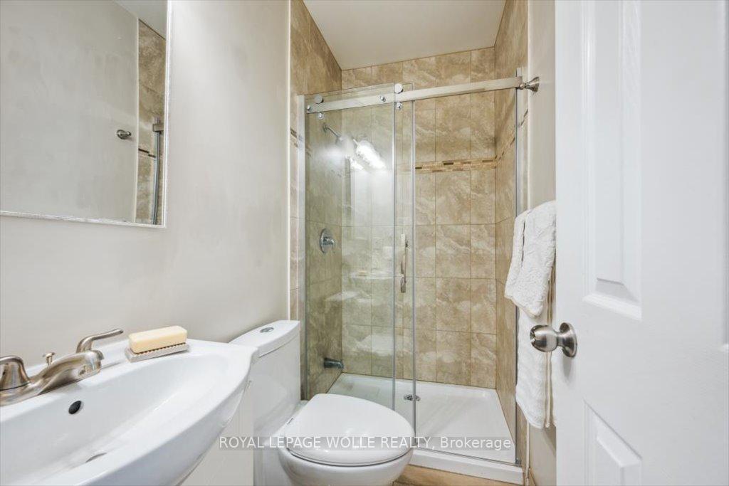 Photo 20 of 110 Wilhelm Street, Kitchener, Mount Hope Huron Park — HOMEH
