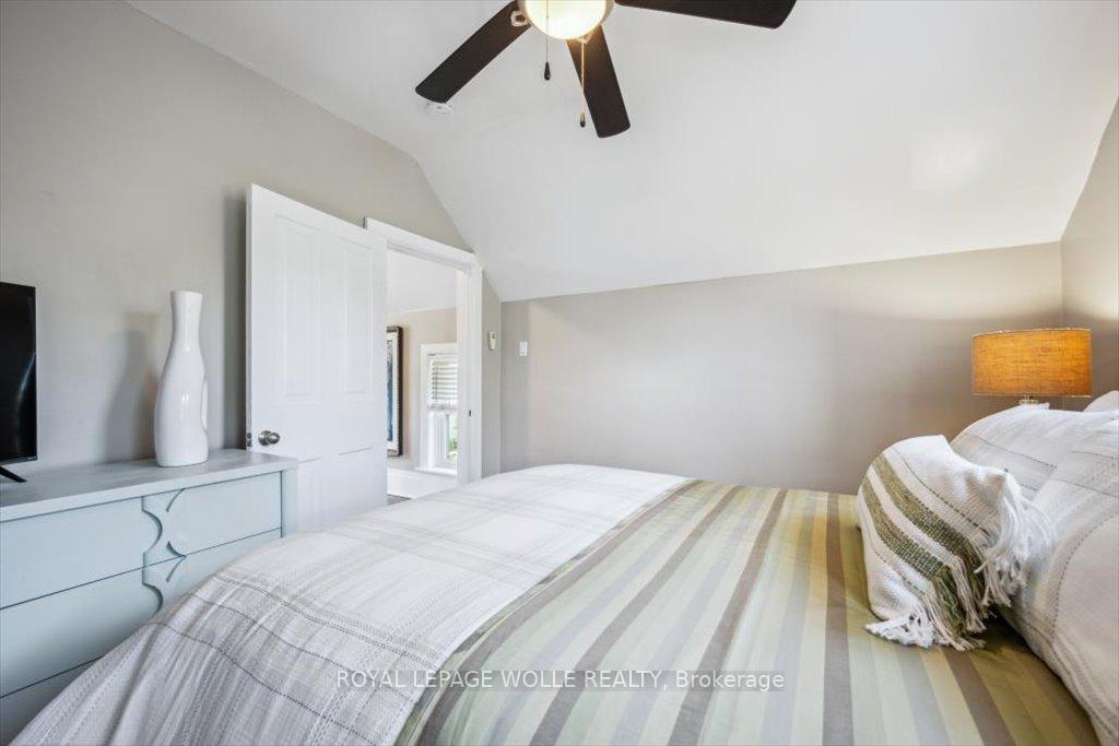 Photo 23 of 110 Wilhelm Street, Kitchener, Mount Hope Huron Park — HOMEH