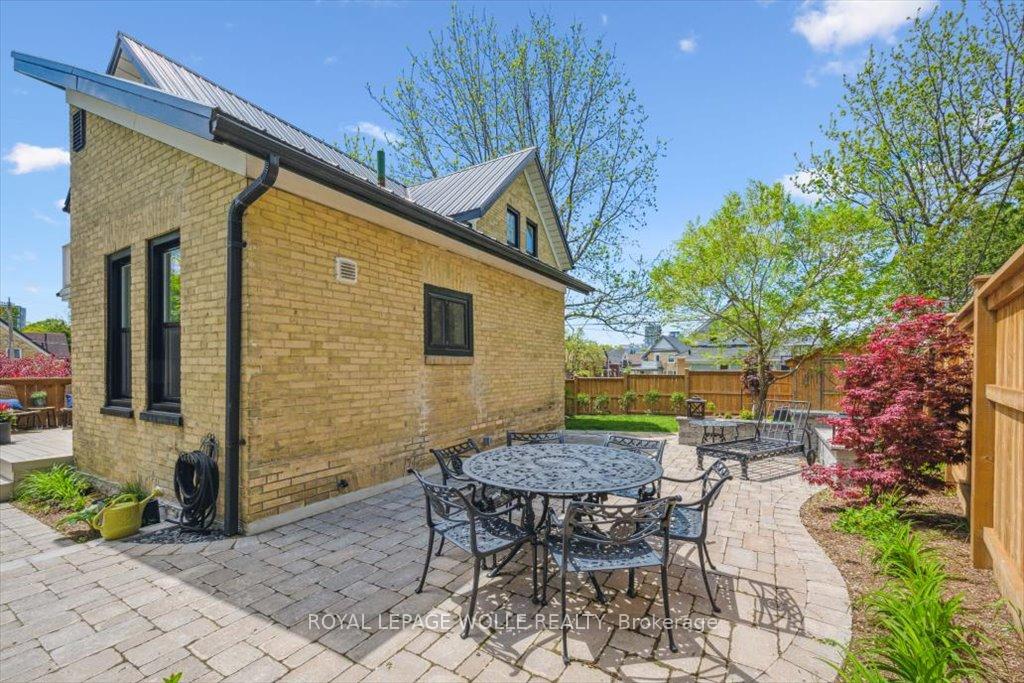 Photo 40 of 110 Wilhelm Street, Kitchener, Mount Hope Huron Park — HOMEH