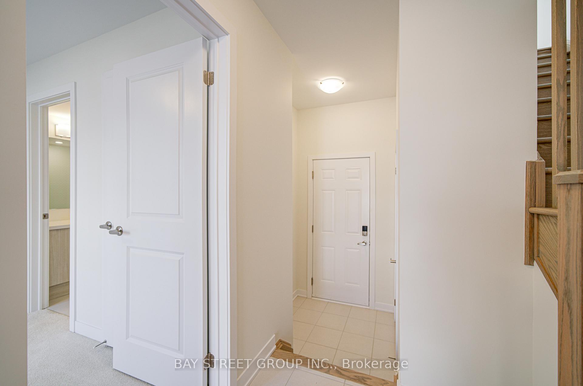 Photo 6 of 61 York Downs Boulevard, Markham, Angus Glen — HOMEH