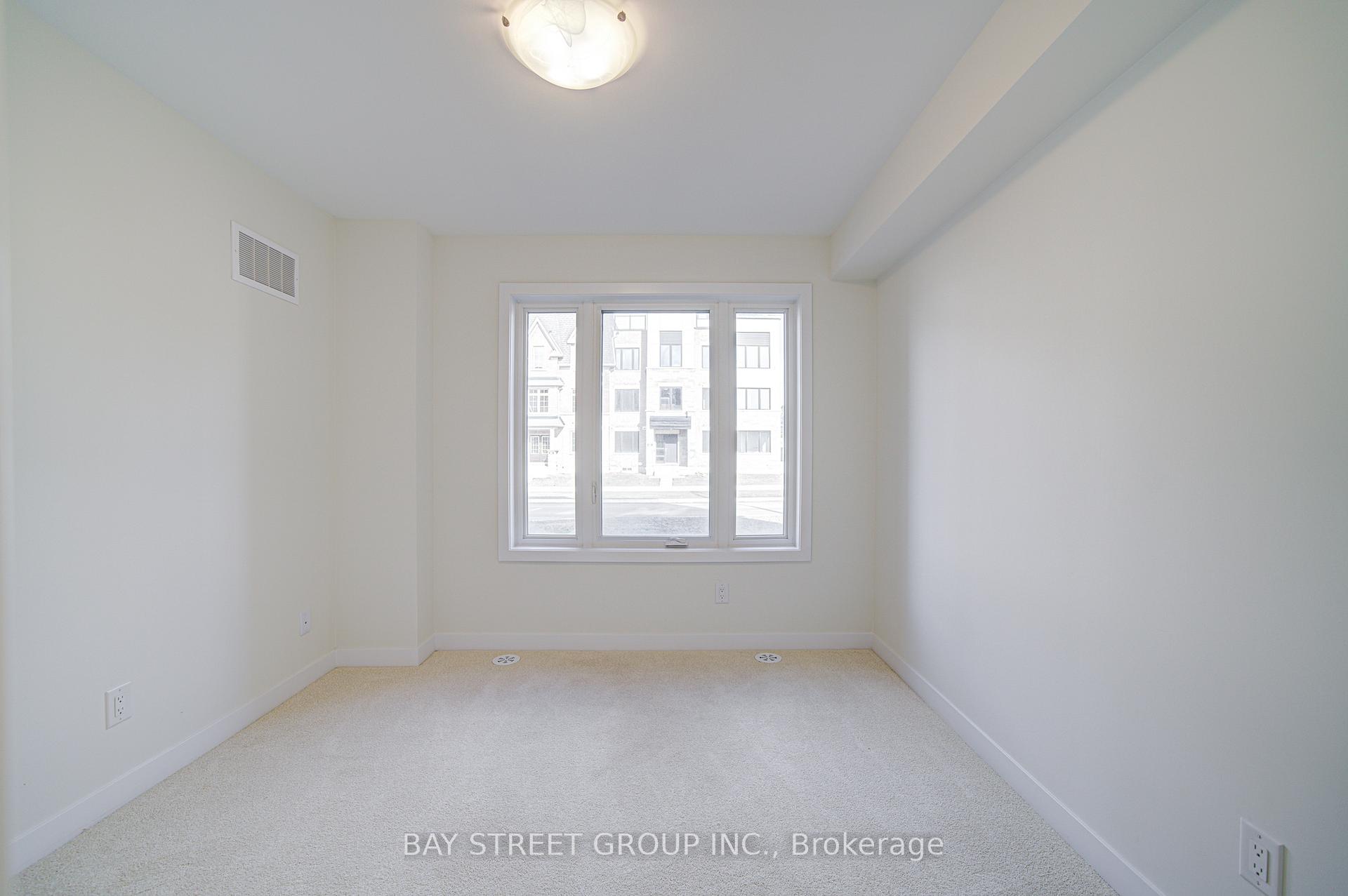Photo 8 of 61 York Downs Boulevard, Markham, Angus Glen — HOMEH