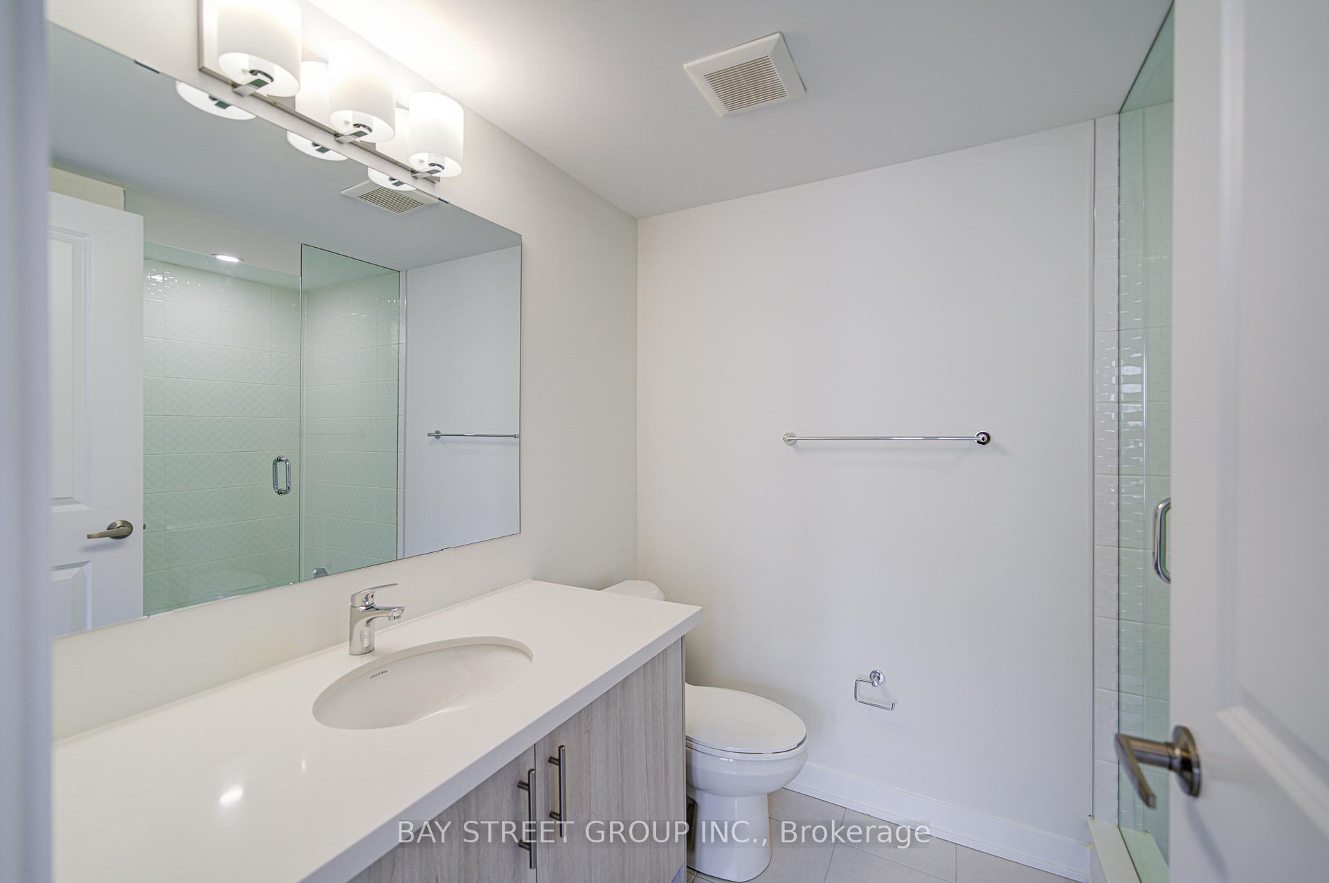 Photo 9 of 61 York Downs Boulevard, Markham, Angus Glen — HOMEH