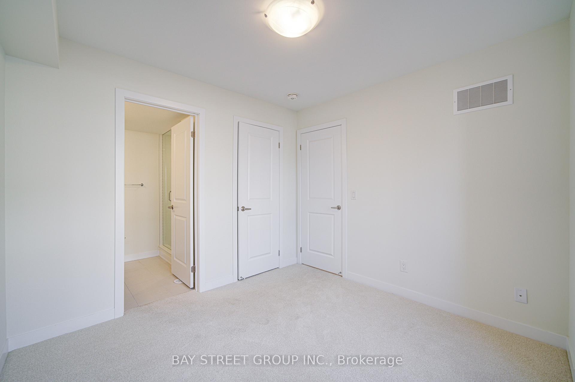 Photo 26 of 61 York Downs Boulevard, Markham, Angus Glen — HOMEH