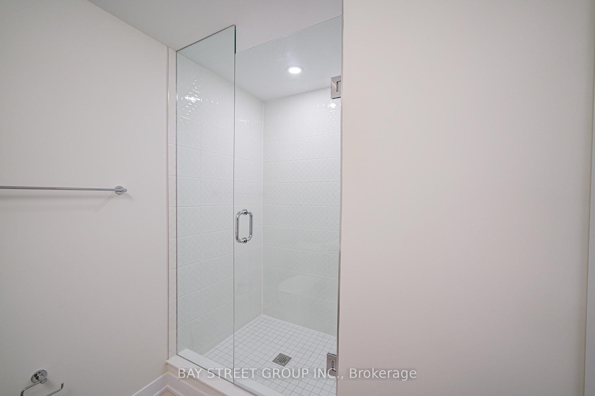 Photo 27 of 61 York Downs Boulevard, Markham, Angus Glen — HOMEH