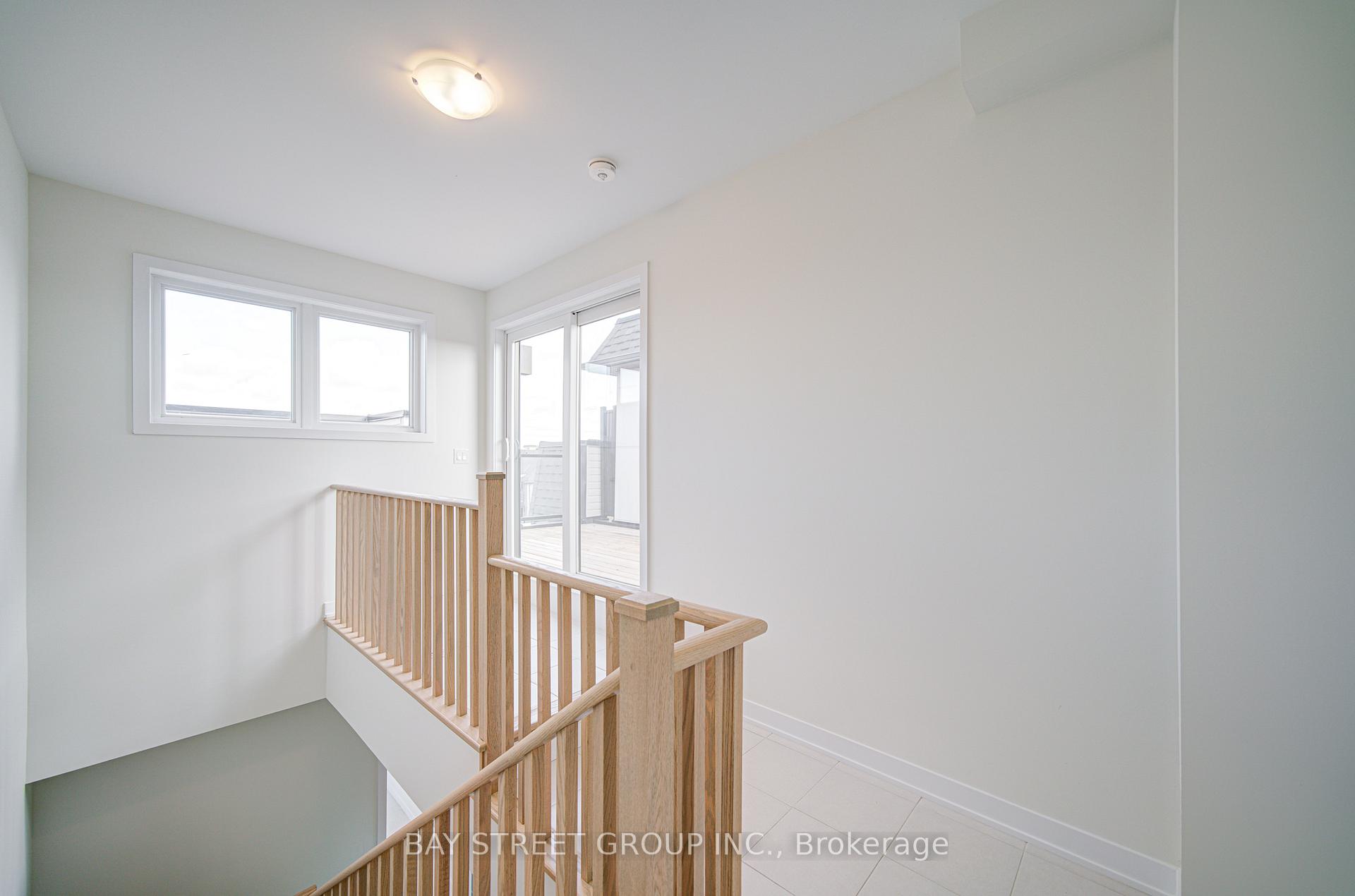 Photo 28 of 61 York Downs Boulevard, Markham, Angus Glen — HOMEH