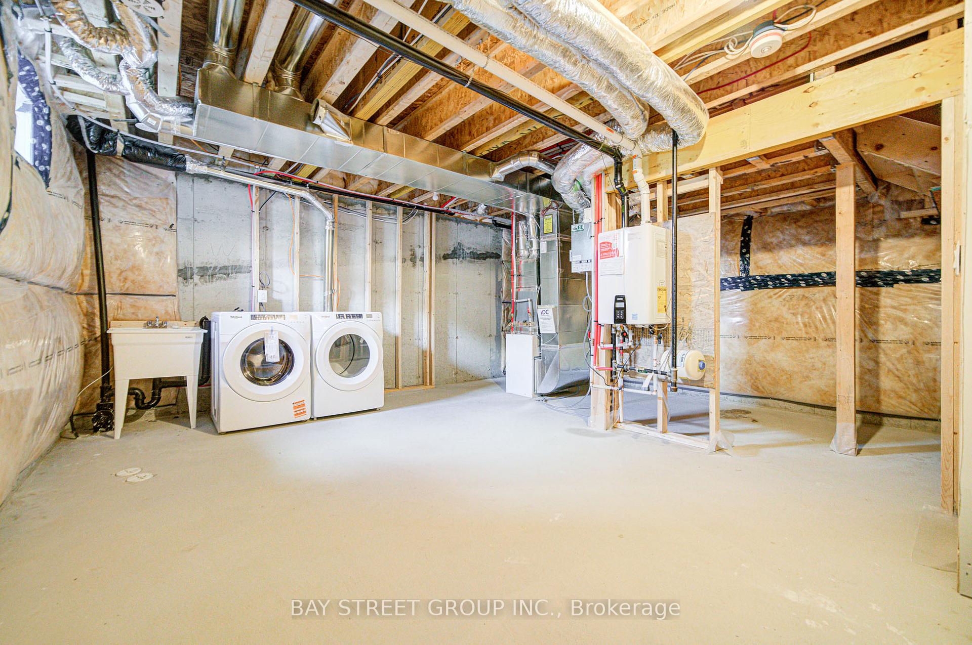 Photo 35 of 61 York Downs Boulevard, Markham, Angus Glen — HOMEH
