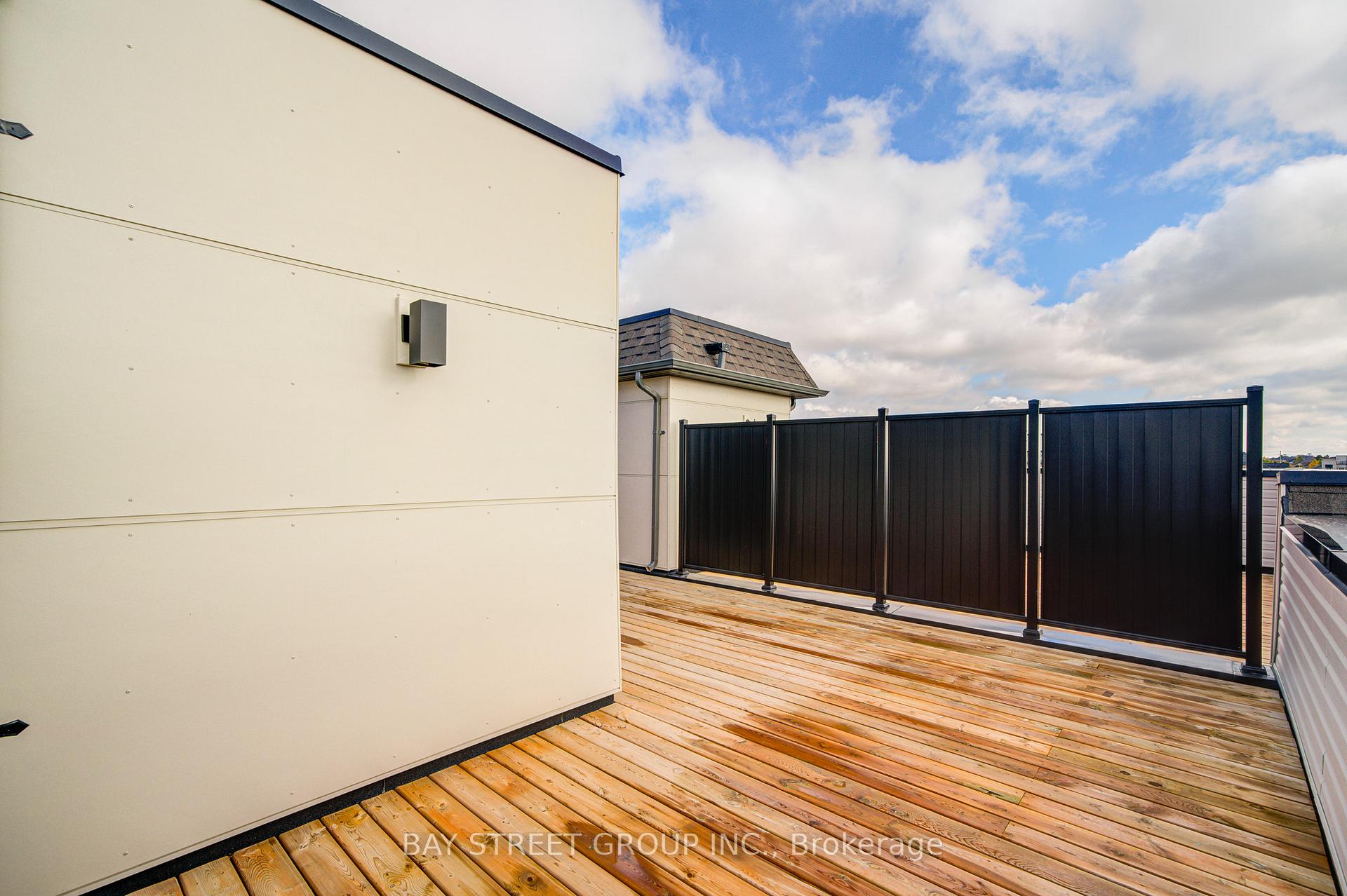 Photo 40 of 61 York Downs Boulevard, Markham, Angus Glen — HOMEH