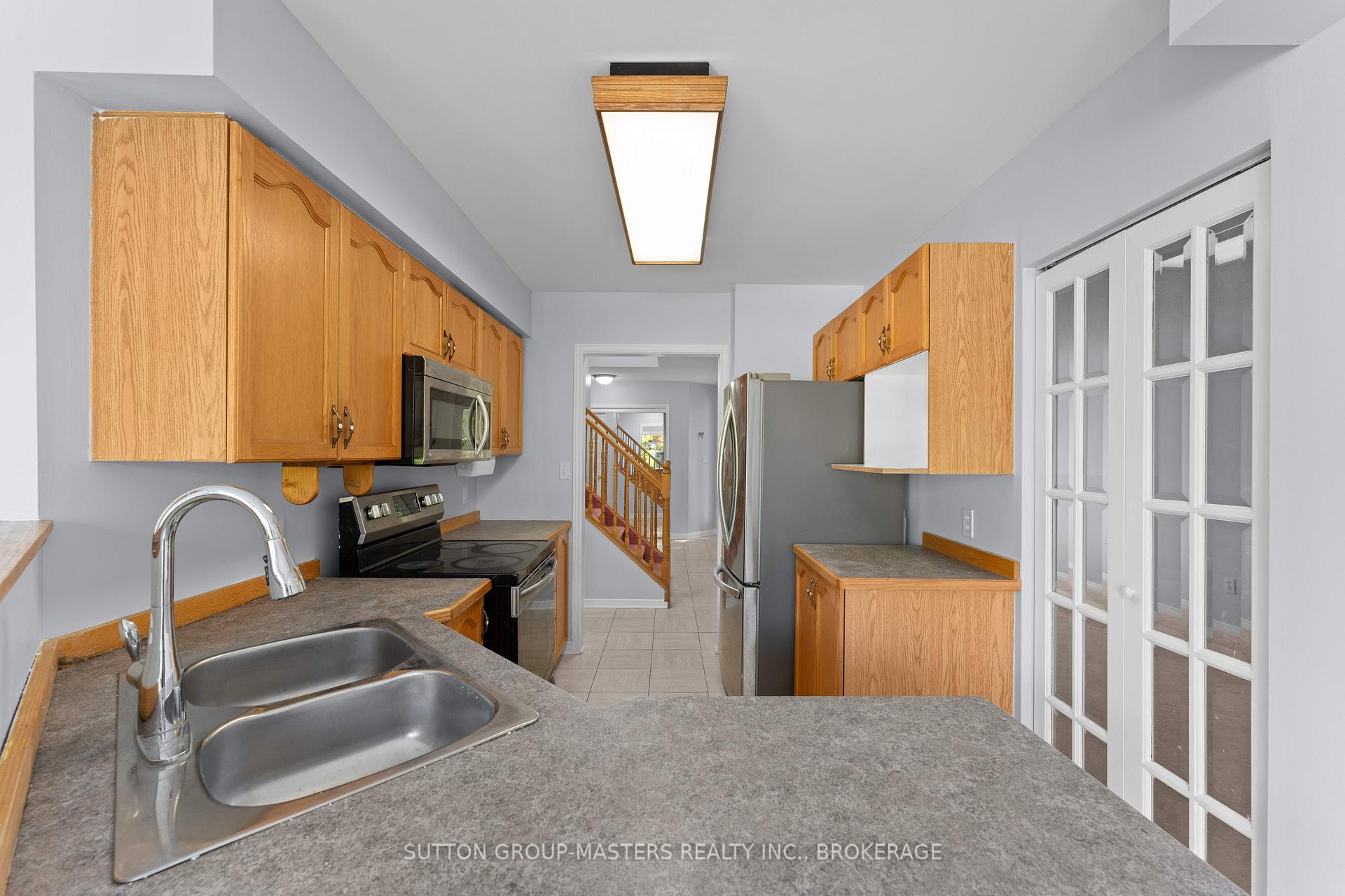 Photo 11 of 514 Barnsley Crescent, Kingston, City Southwest — HOMEH