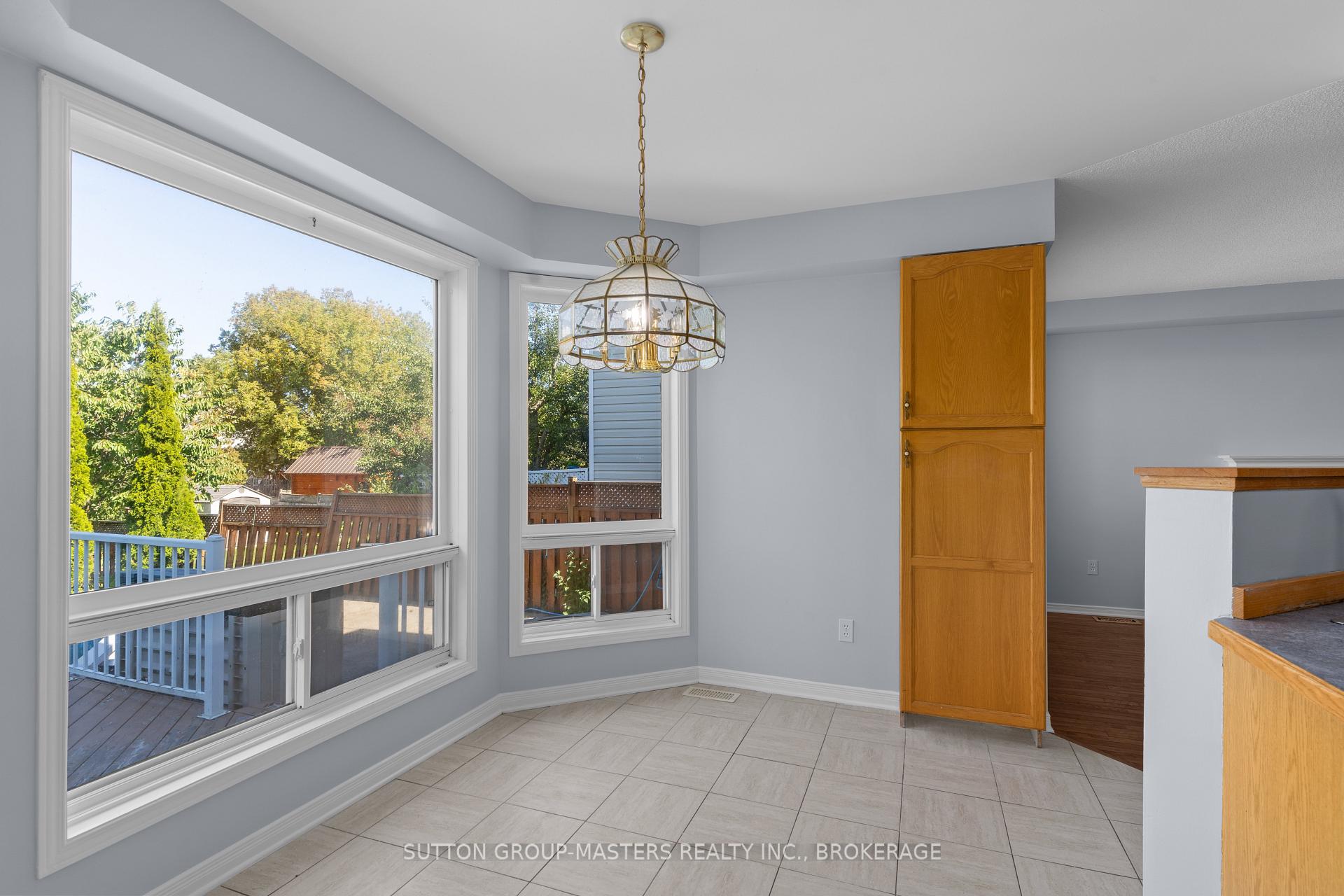 Photo 14 of 514 Barnsley Crescent, Kingston, City Southwest — HOMEH