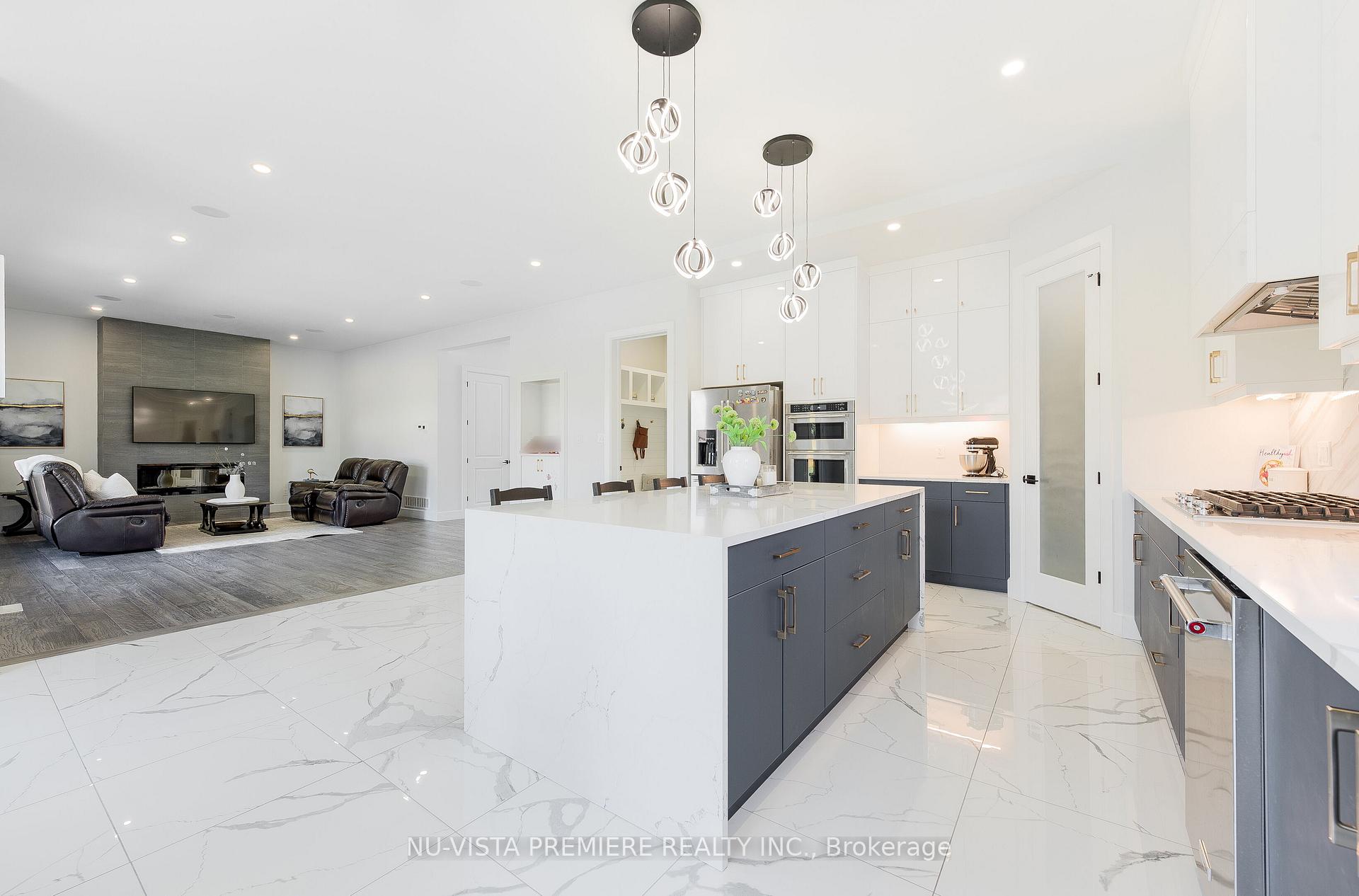 Photo 16 of 42 Poole Crescent, Middlesex Centre, Kilworth — HOMEH