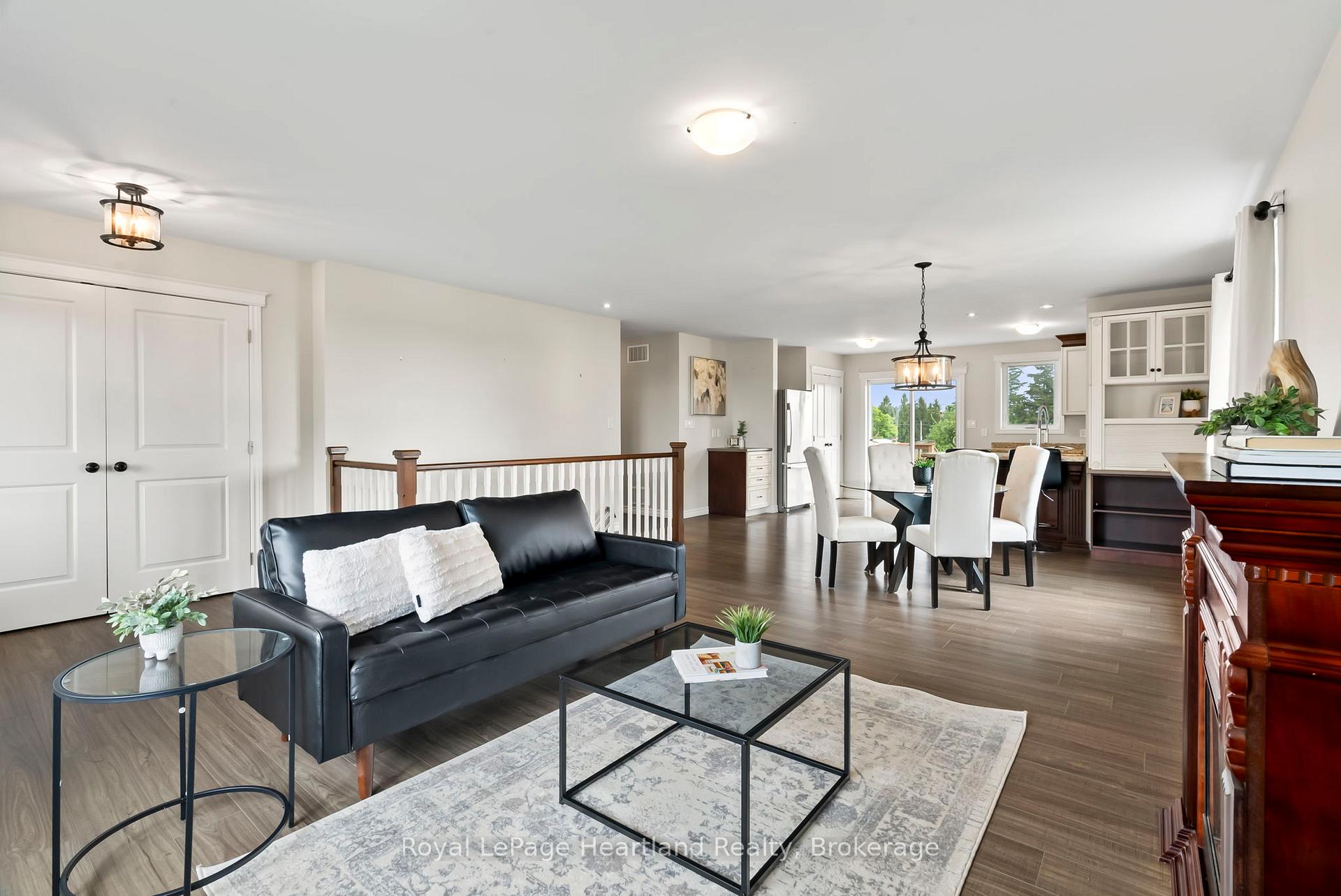 Photo 6 of 39 Minto Street S, Minto — HOMEH