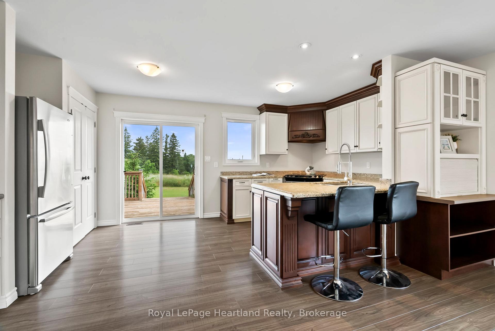 Photo 9 of 39 Minto Street S, Minto — HOMEH