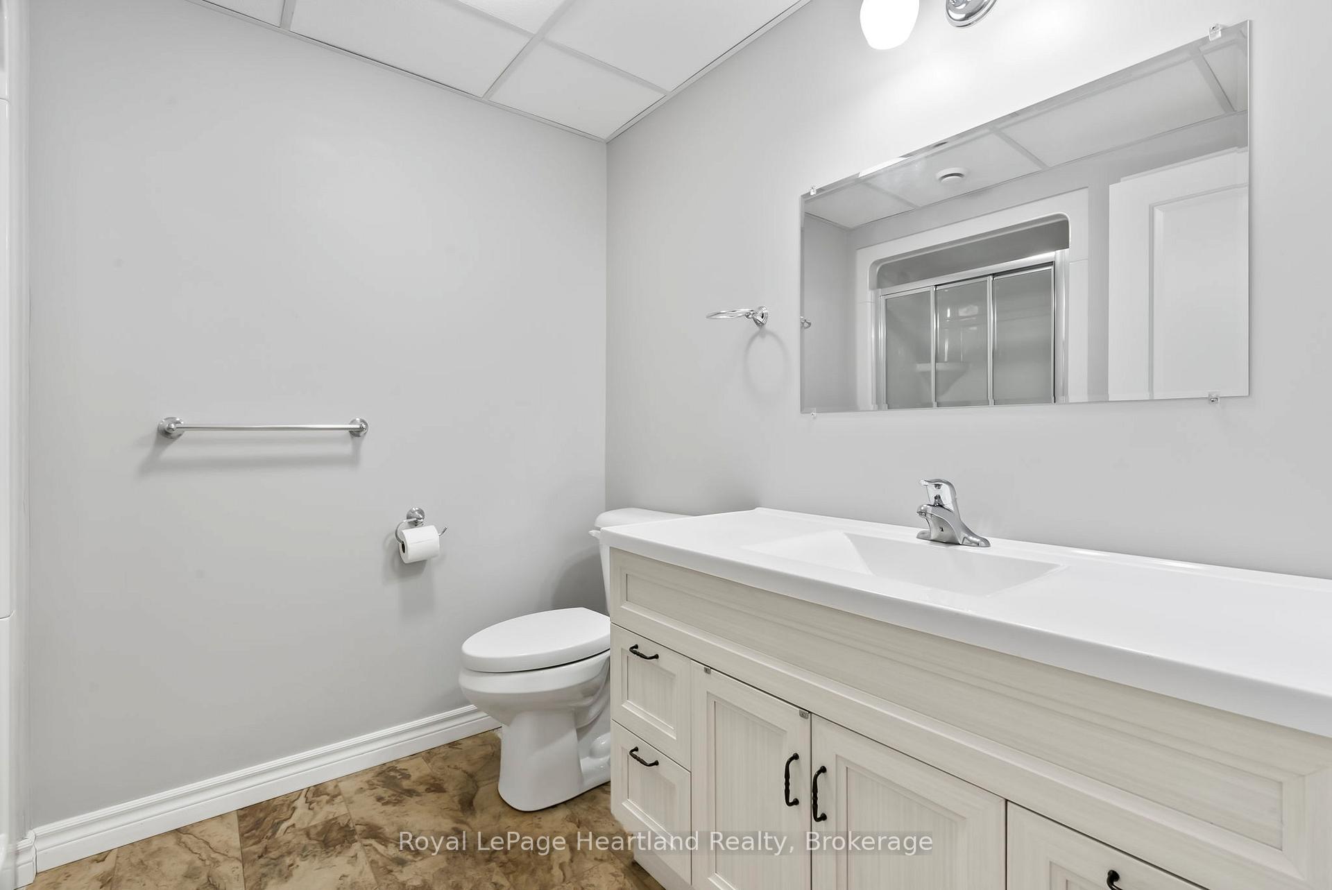 Photo 24 of 39 Minto Street S, Minto — HOMEH