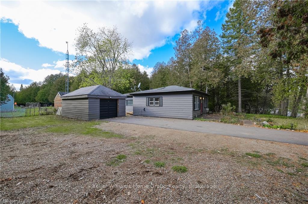 Photo 4 of 14310 First Line, Milton, Rural Milton West — HOMEH