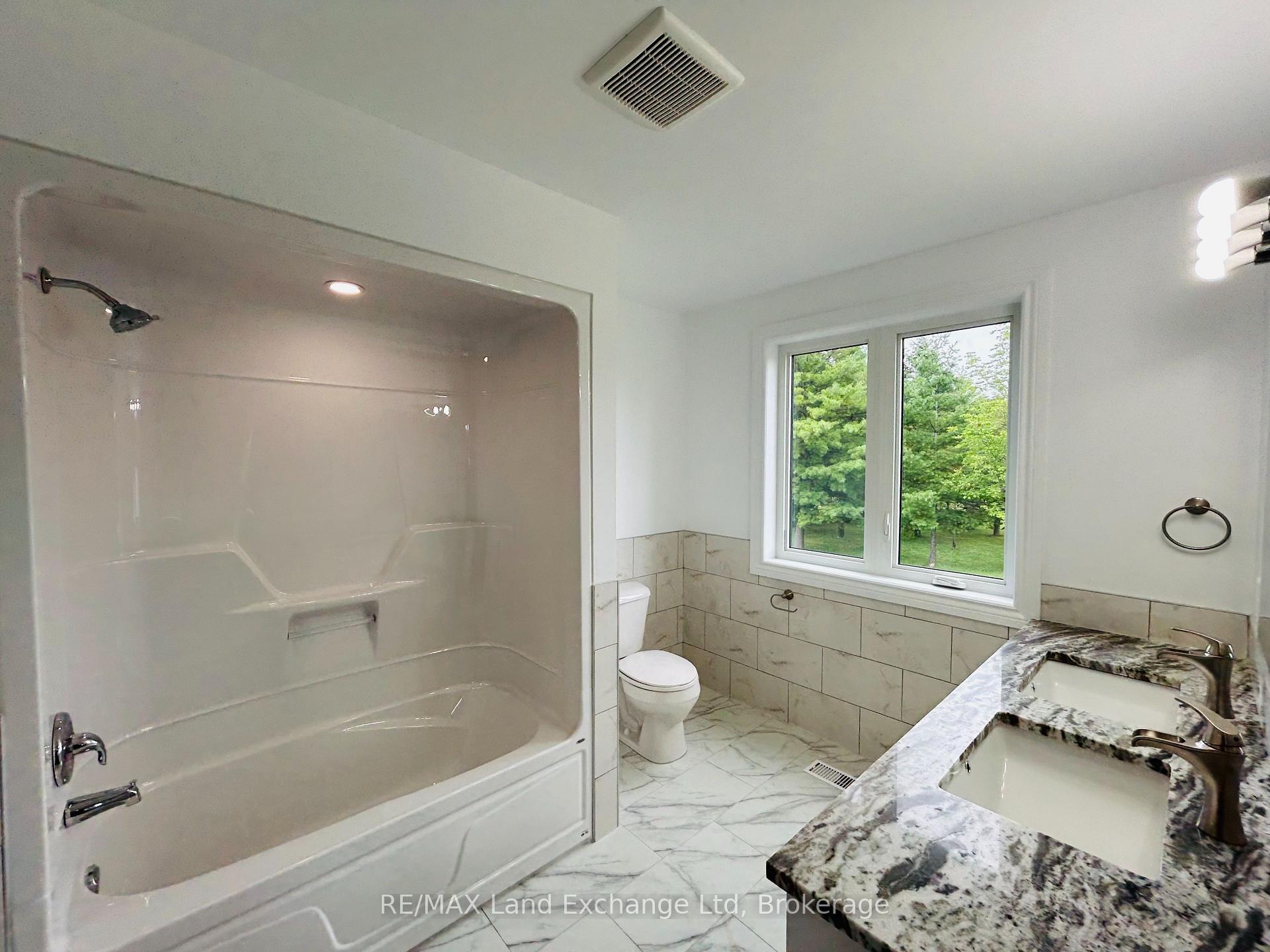 Photo 16 of 6450 Given Road, Minto — HOMEH