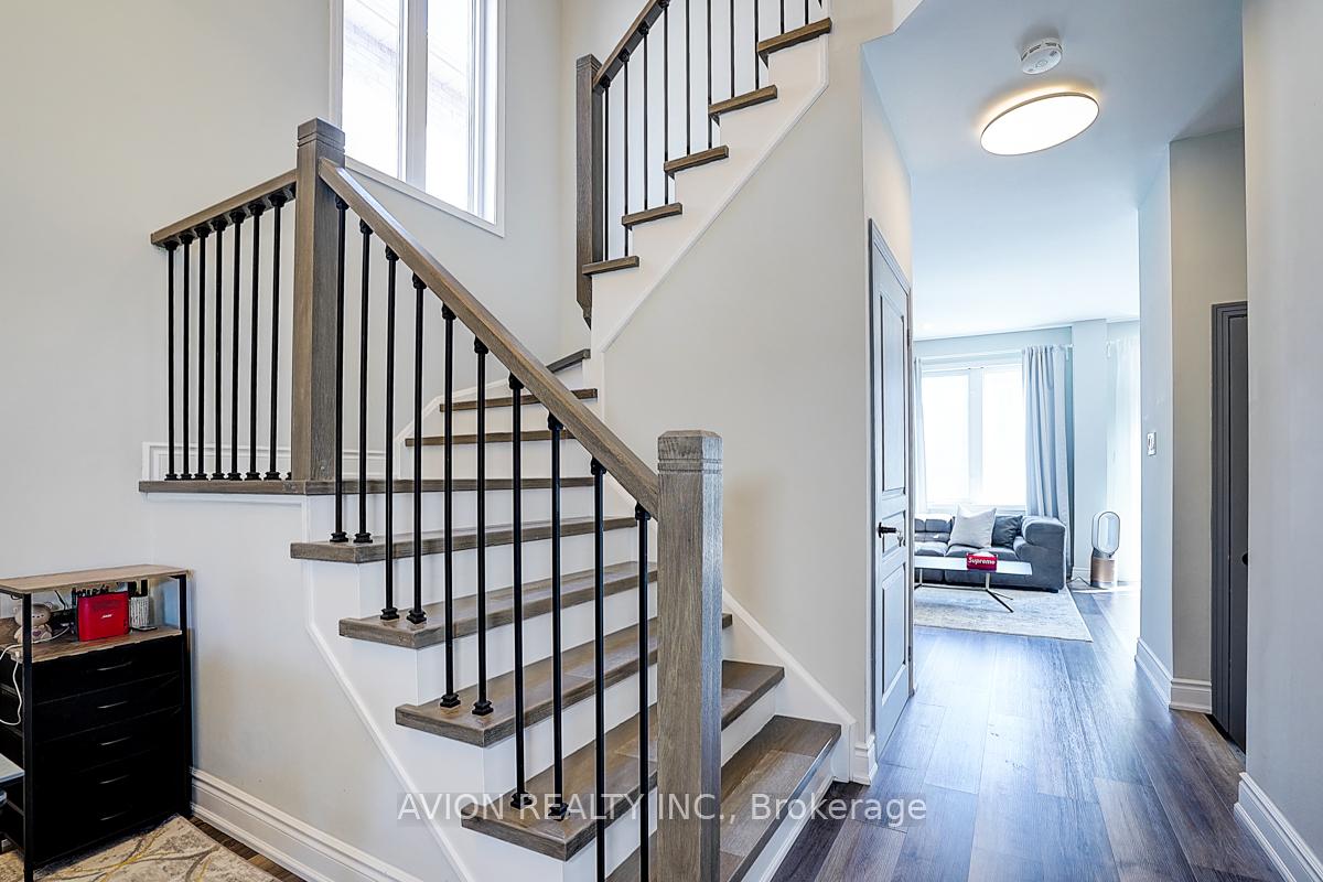 Photo 12 of 67 Oakford Drive, Markham, Cachet — HOMEH