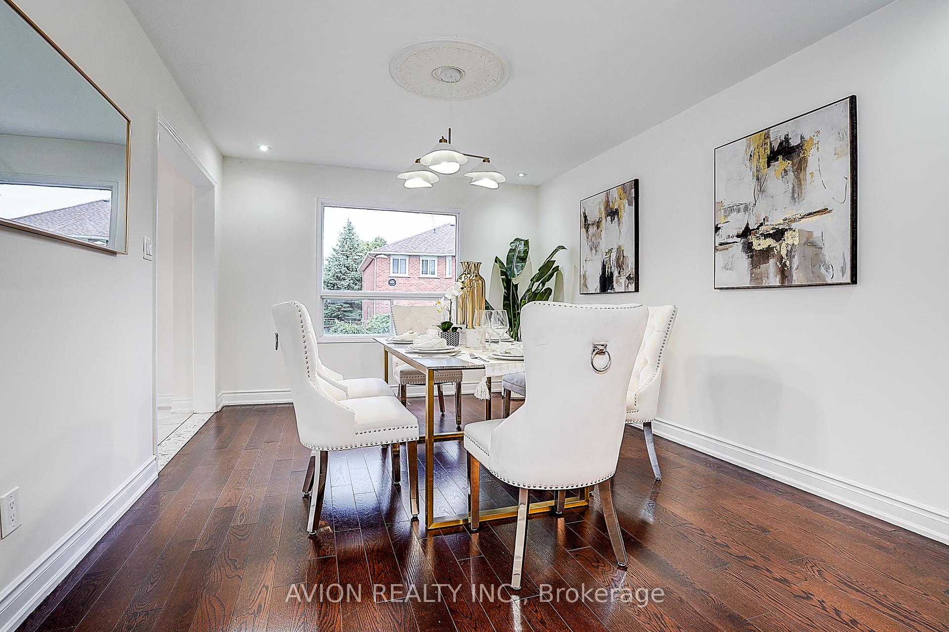 Photo 5 of 119 Mary Pearson Drive, Markham, Middlefield — HOMEH