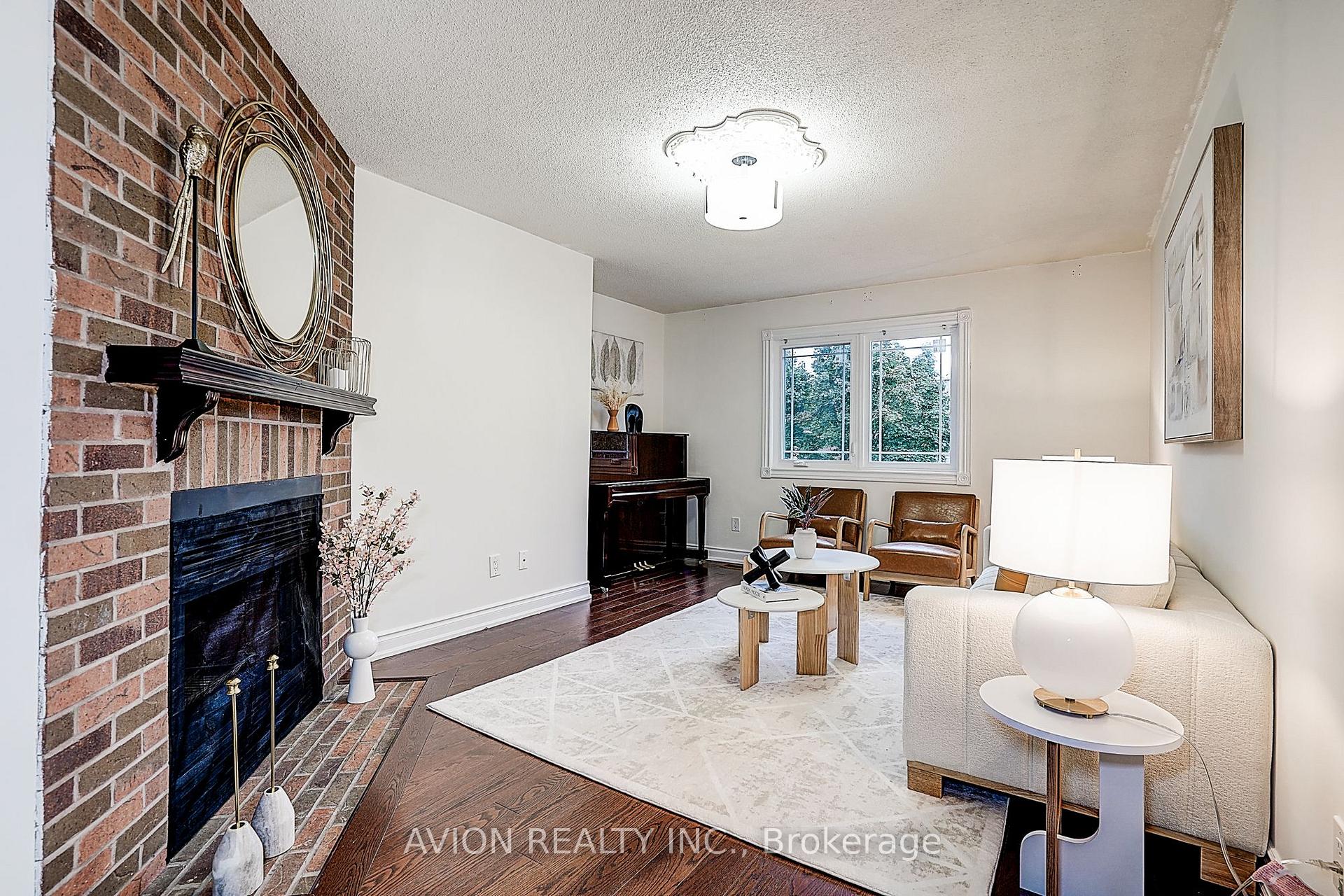 Photo 20 of 119 Mary Pearson Drive, Markham, Middlefield — HOMEH