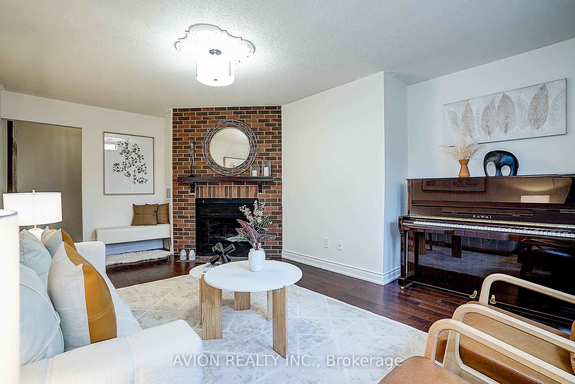 Photo 22 of 119 Mary Pearson Drive, Markham, Middlefield — HOMEH