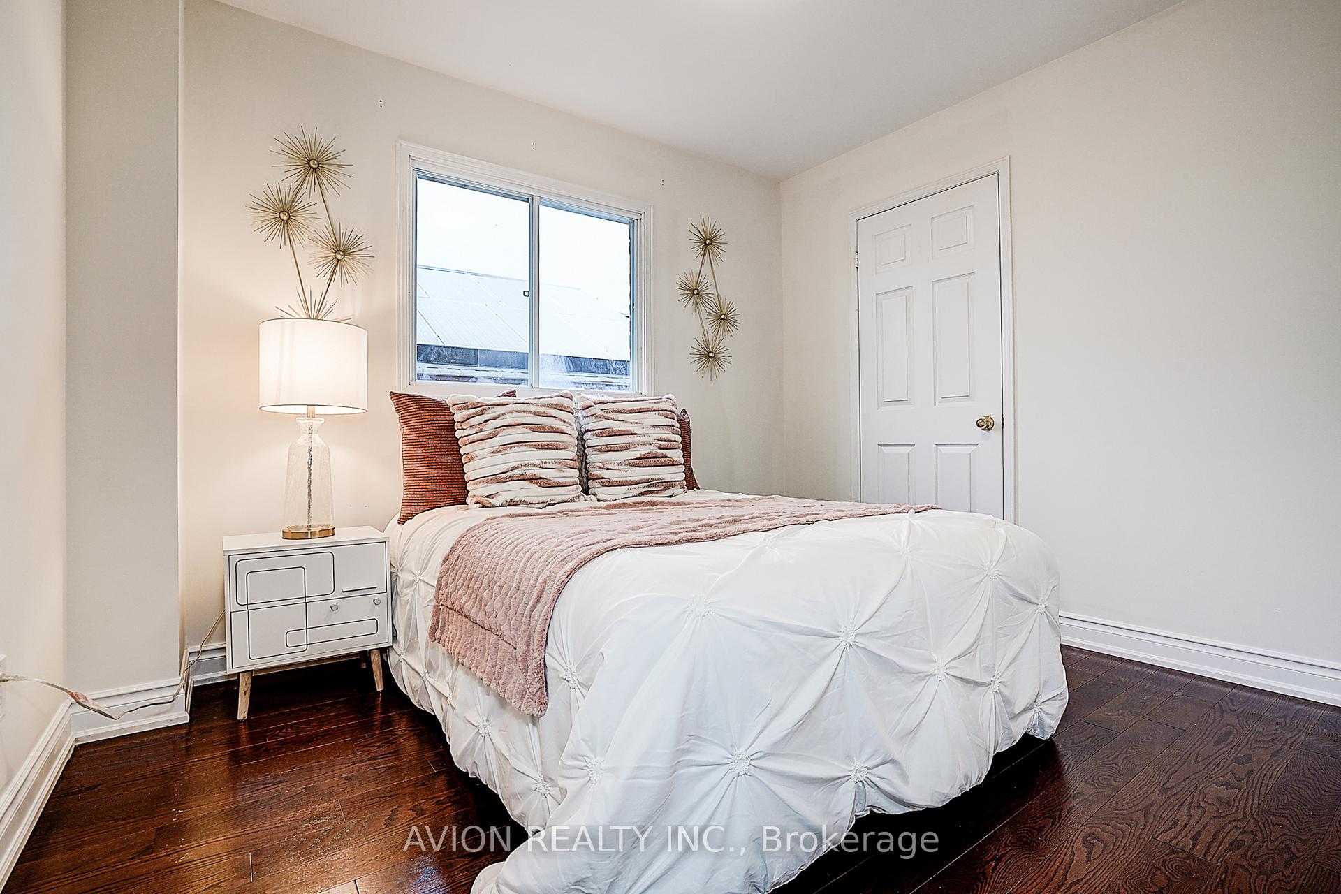 Photo 30 of 119 Mary Pearson Drive, Markham, Middlefield — HOMEH