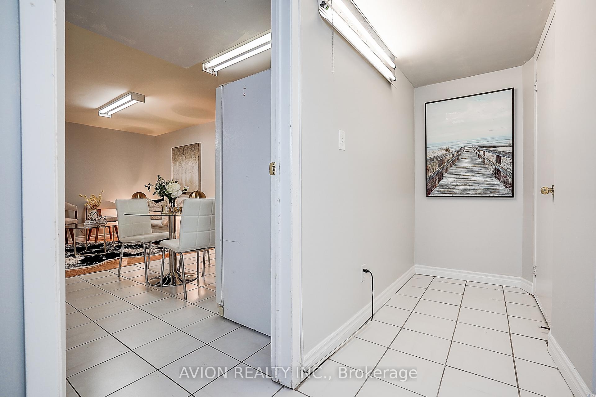 Photo 34 of 119 Mary Pearson Drive, Markham, Middlefield — HOMEH
