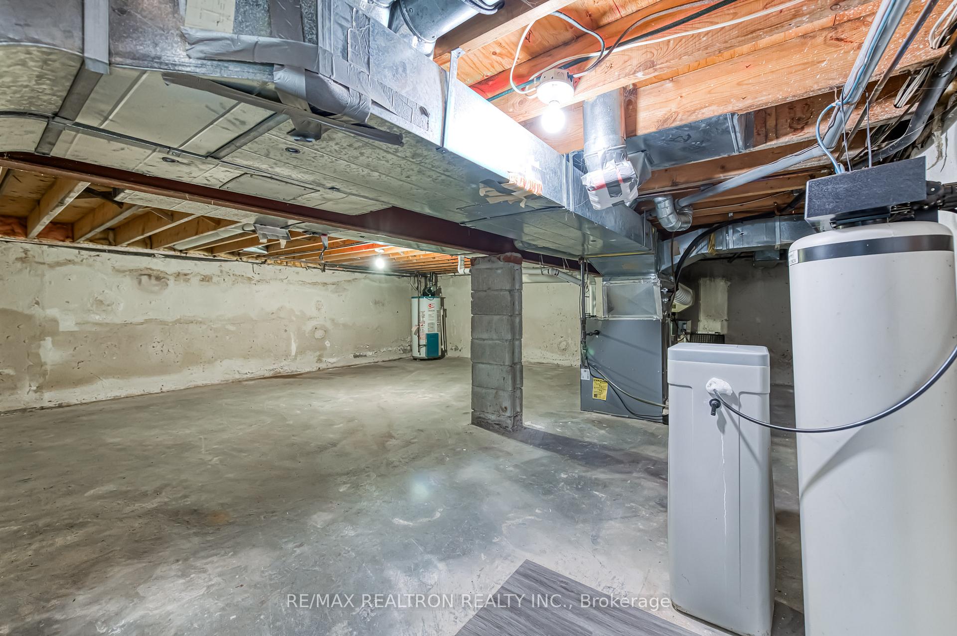 Photo 47 of 39 Ferrah Street, Markham, Unionville — HOMEH