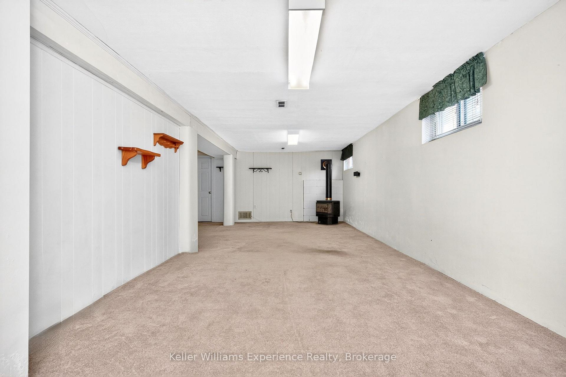 Photo 16 of 262 Ruby Street, Midland — HOMEH