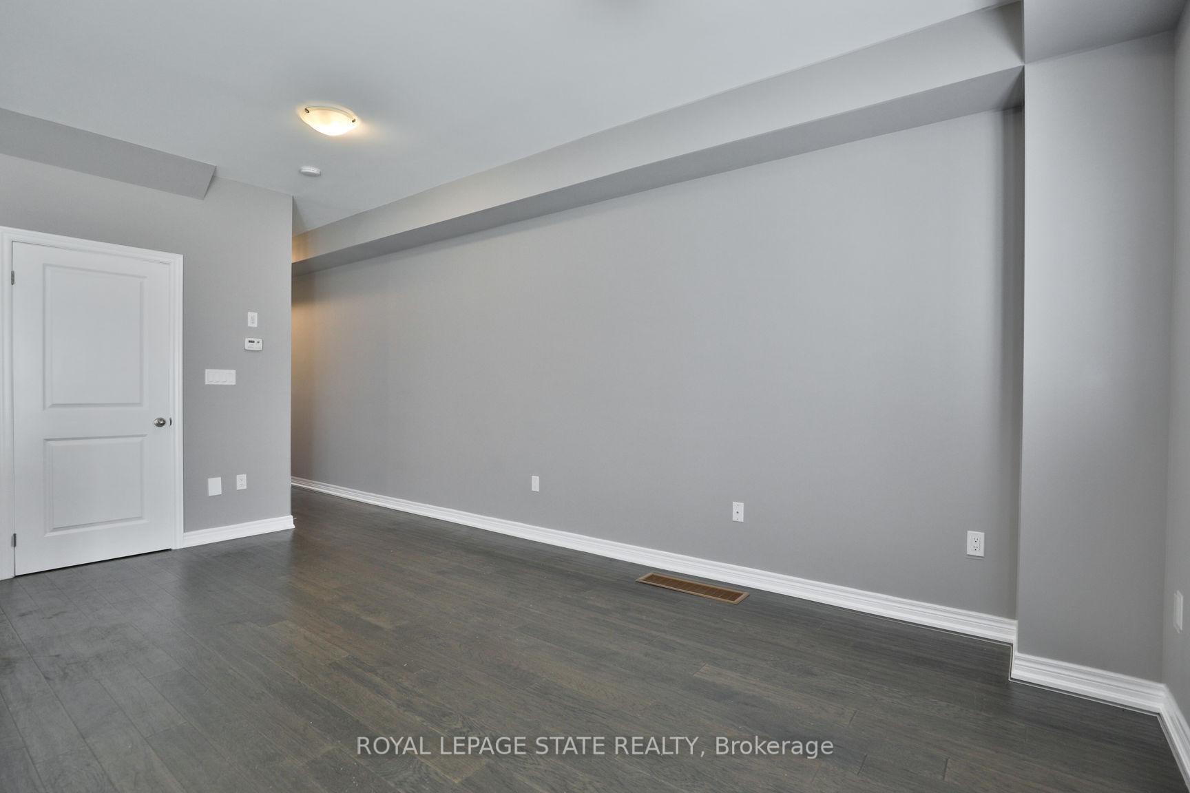 Photo 10 of 16 Zinfandel Drive, Hamilton, Stoney Creek — HOMEH