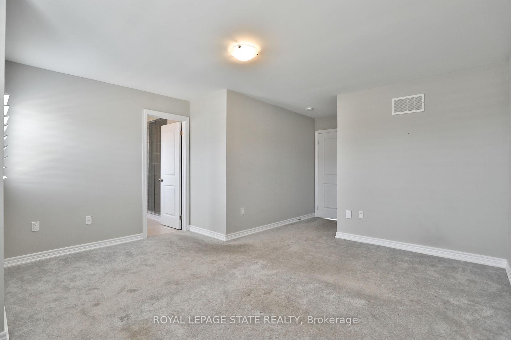 Photo 20 of 16 Zinfandel Drive, Hamilton, Stoney Creek — HOMEH