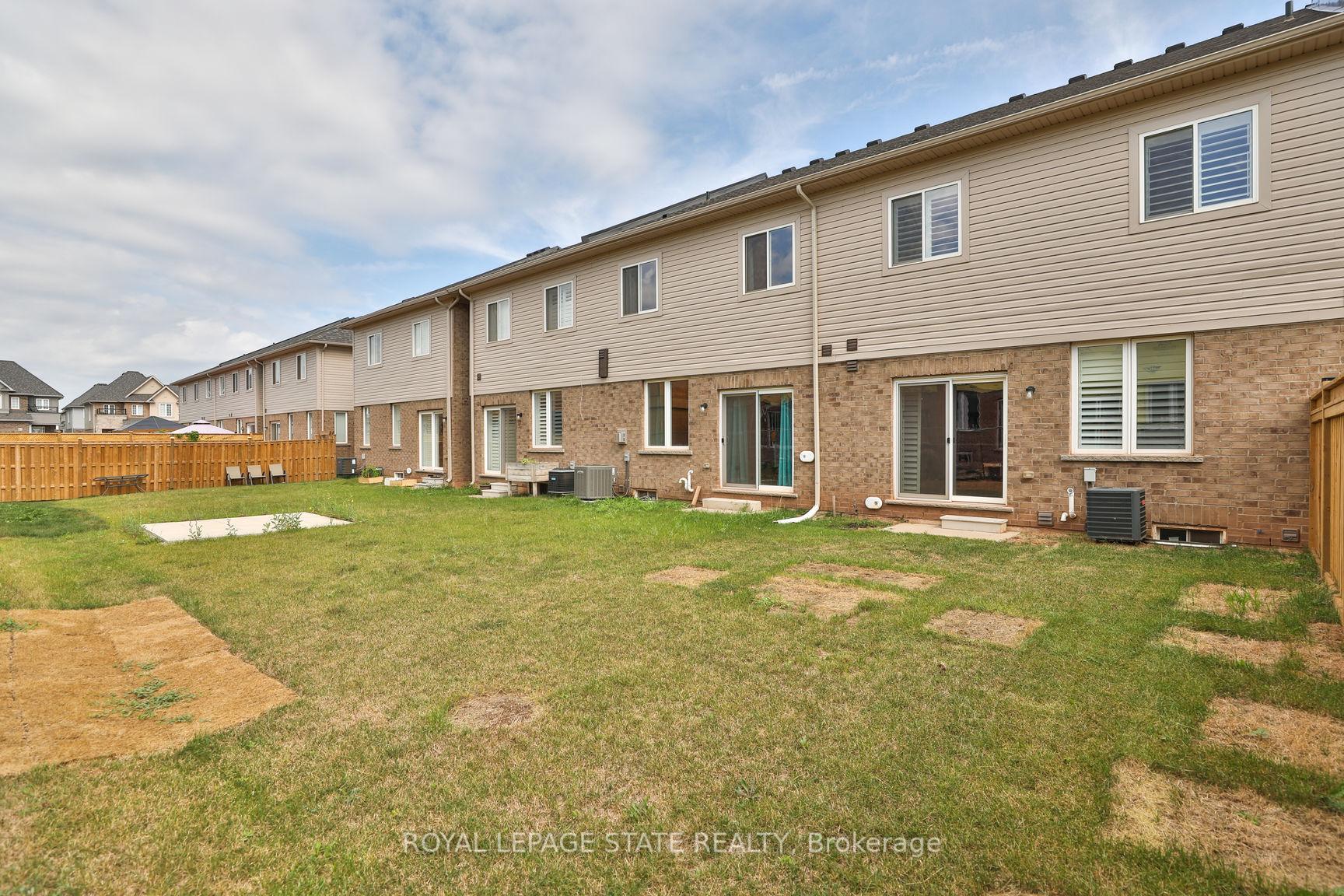 Photo 25 of 16 Zinfandel Drive, Hamilton, Stoney Creek — HOMEH