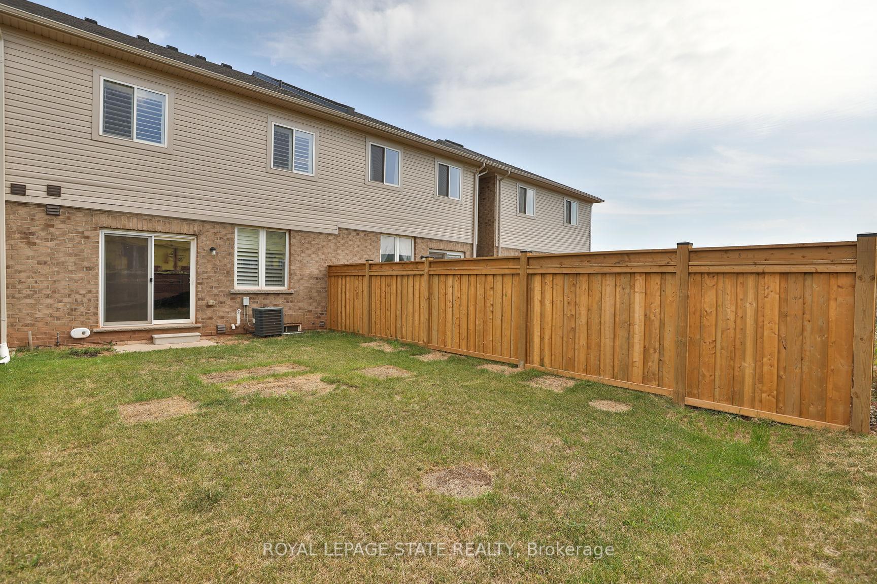 Photo 26 of 16 Zinfandel Drive, Hamilton, Stoney Creek — HOMEH