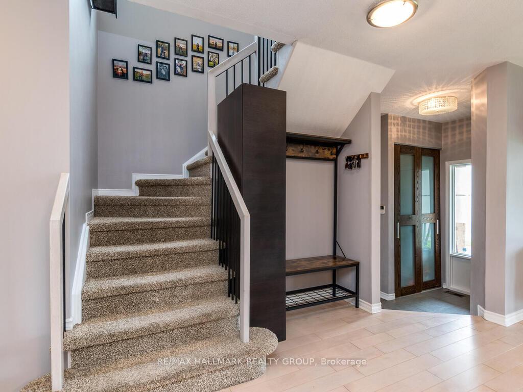 Photo 2 of 49 Grassy Plains Drive, Ottawa, Kanata - Emerald Meadows/Trailwest — HOMEH