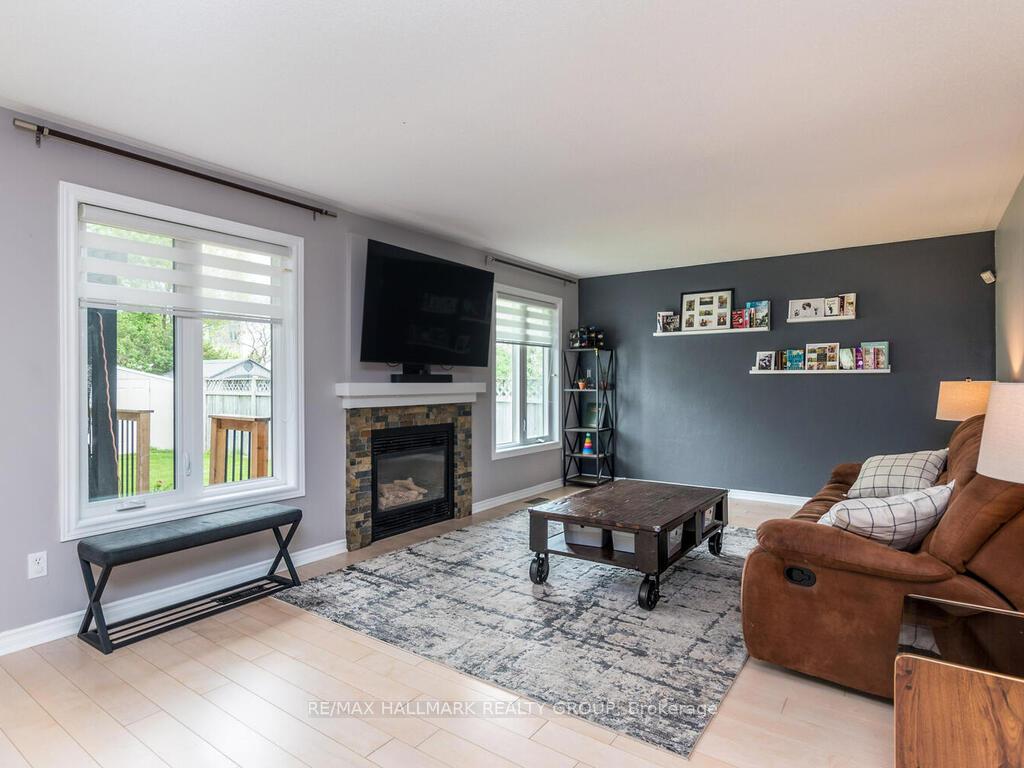 Photo 11 of 49 Grassy Plains Drive, Ottawa, Kanata - Emerald Meadows/Trailwest — HOMEH