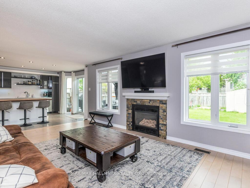 Photo 12 of 49 Grassy Plains Drive, Ottawa, Kanata - Emerald Meadows/Trailwest — HOMEH