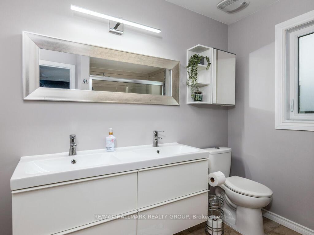 Photo 16 of 49 Grassy Plains Drive, Ottawa, Kanata - Emerald Meadows/Trailwest — HOMEH