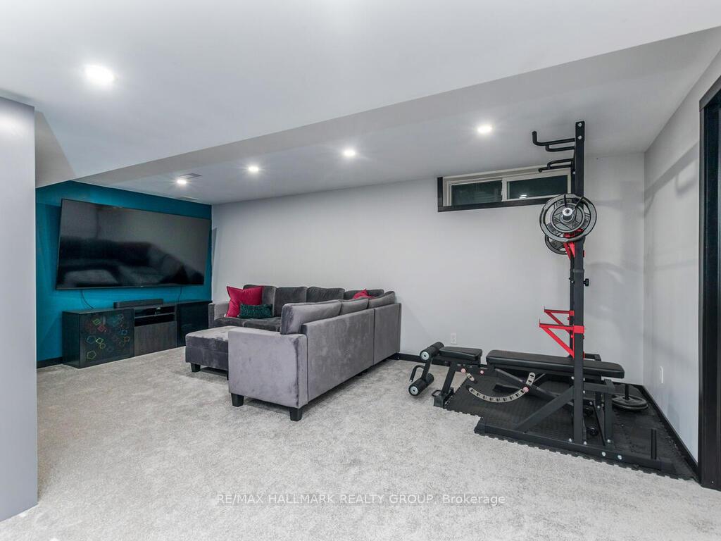 Photo 22 of 49 Grassy Plains Drive, Ottawa, Kanata - Emerald Meadows/Trailwest — HOMEH