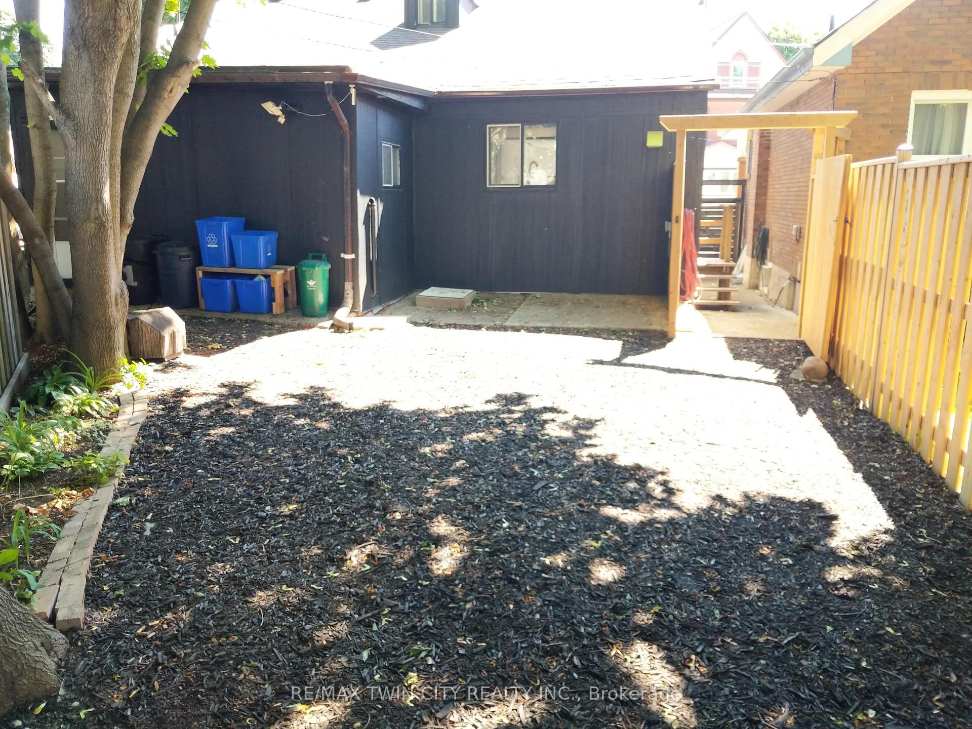 Photo 4 of 195 Lancaster Street E, Kitchener — HOMEH