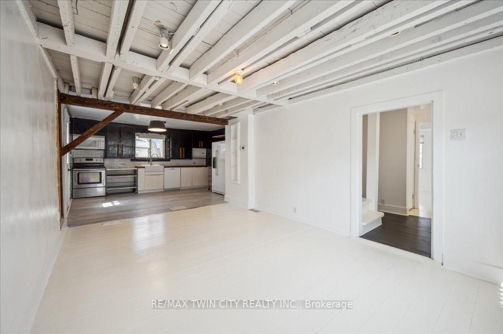Photo 16 of 195 Lancaster Street E, Kitchener — HOMEH