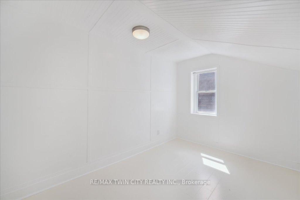 Photo 26 of 195 Lancaster Street E, Kitchener — HOMEH