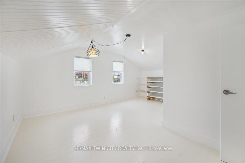 Photo 31 of 195 Lancaster Street E, Kitchener — HOMEH