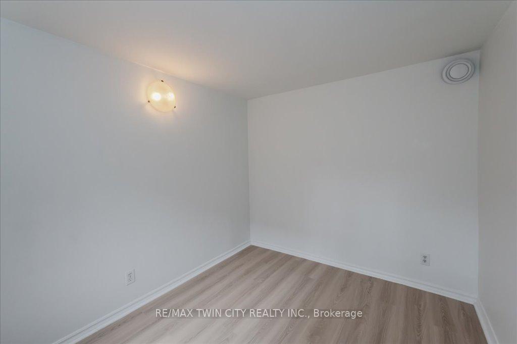 Photo 40 of 195 Lancaster Street E, Kitchener — HOMEH