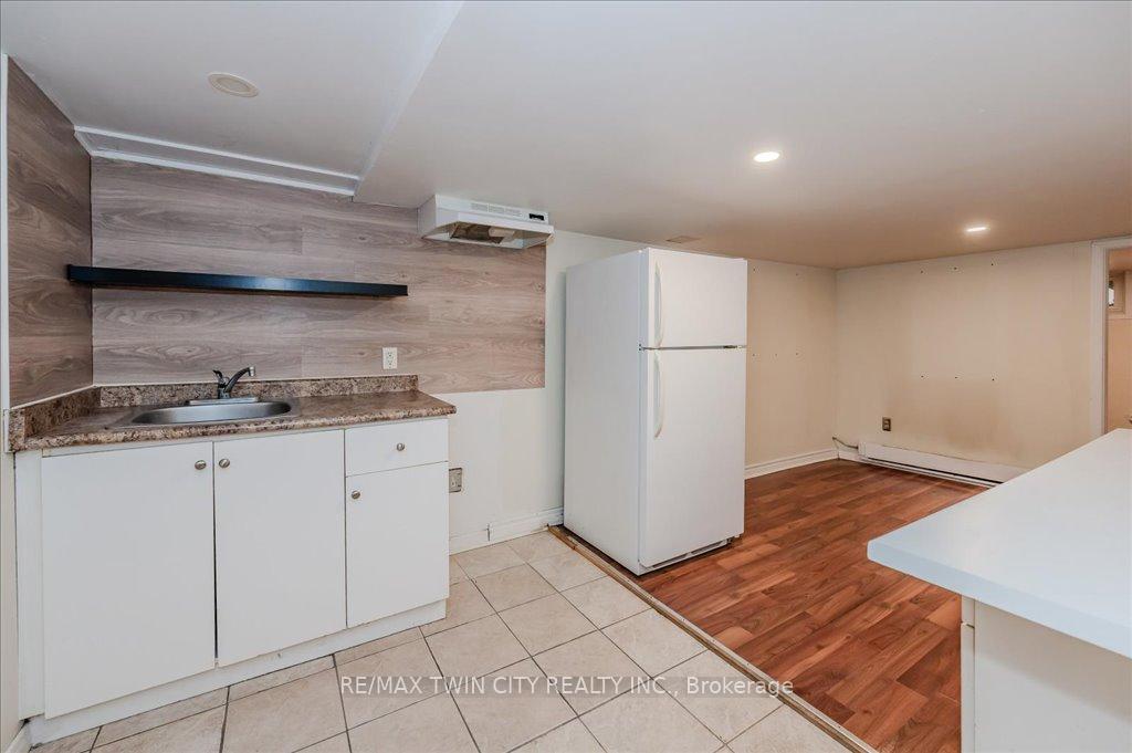 Photo 44 of 195 Lancaster Street E, Kitchener — HOMEH