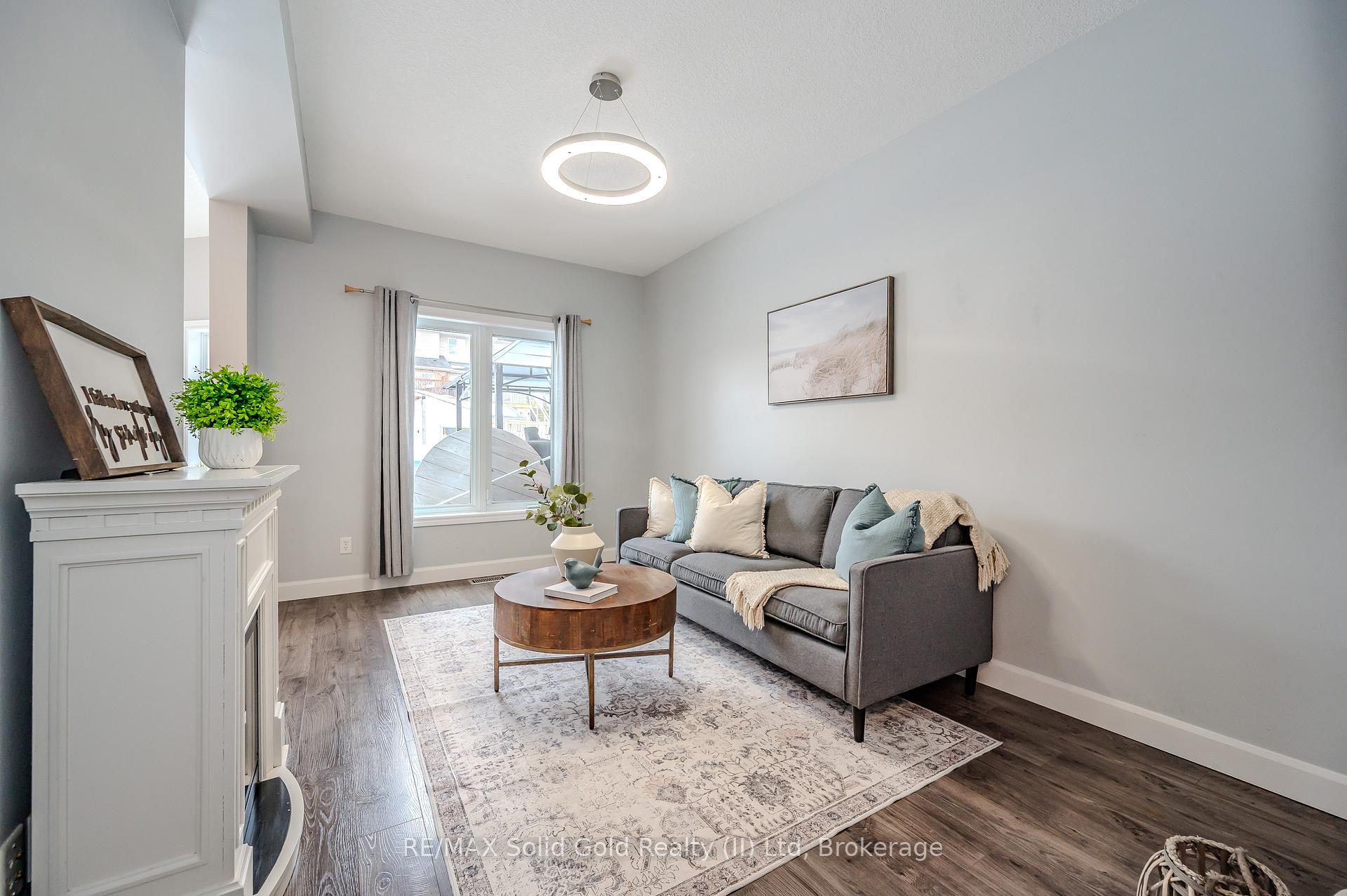 Photo 9 of 1267 Old Zeller Drive, Kitchener — HOMEH